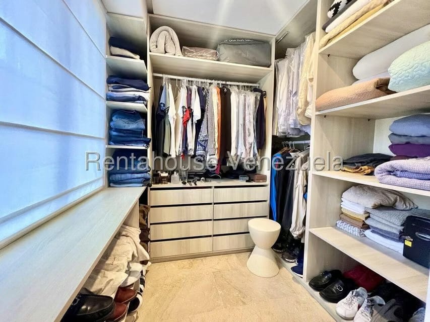 Apartamento (1 Nivel) en Venta en El Cigarral, Distrito Metropolitano - 30