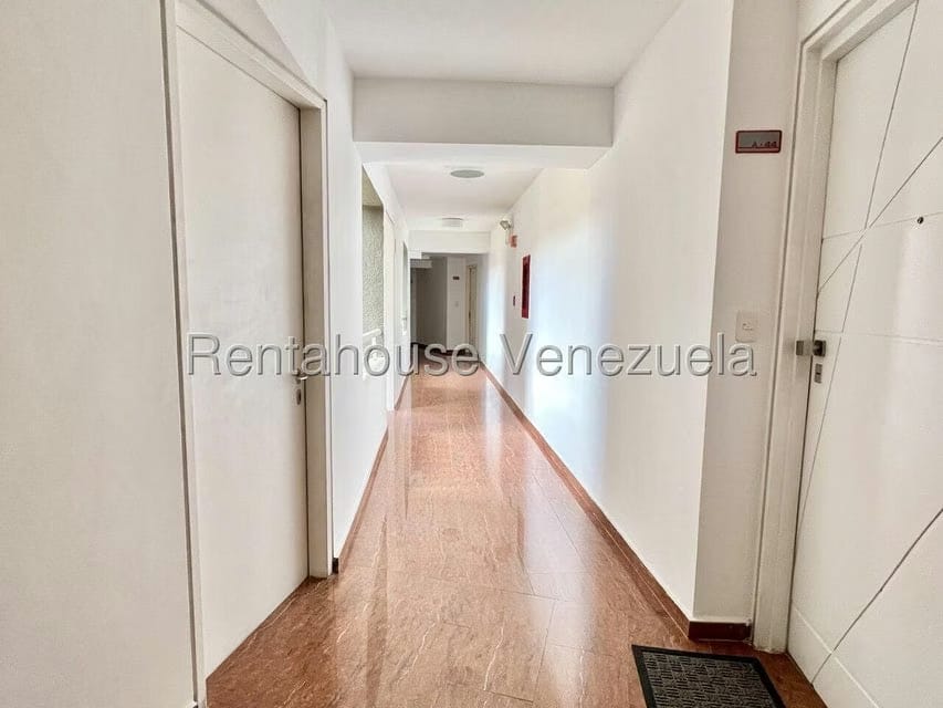 Apartamento (1 Nivel) en Venta en El Cigarral, Distrito Metropolitano - 5