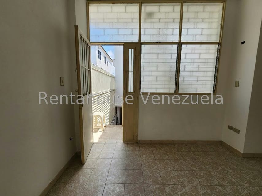 Comercial (Galpon - Deposito) en Alquiler en La California Sur, Distrito Metropolitano - 6