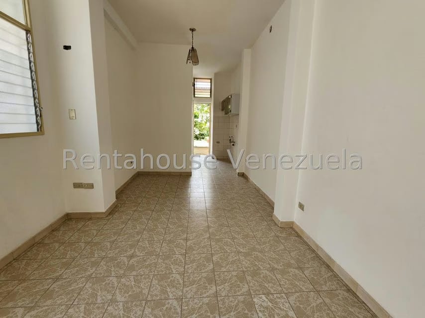 Comercial (Galpon - Deposito) en Alquiler en La California Sur, Distrito Metropolitano - 8