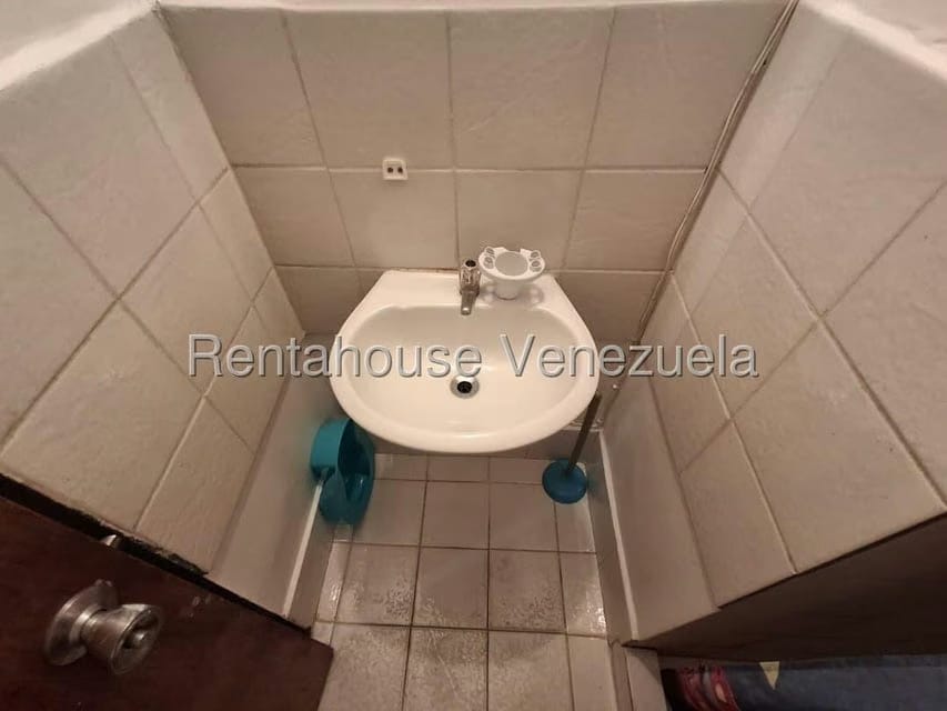 Apartamento (1 Nivel) en Alquiler en El Ingenio, Miranda - 12