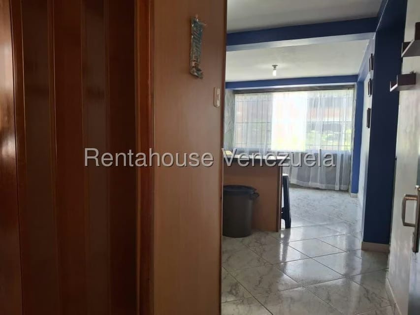 Apartamento (1 Nivel) en Alquiler en El Ingenio, Miranda - 3