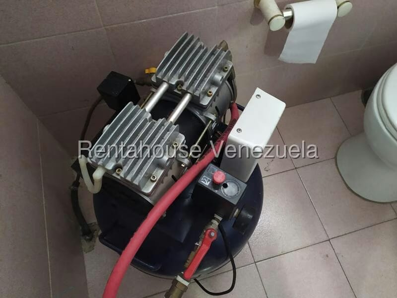 Comercial (Consultorio Medico) en Venta en Los Guayabitos, Carabobo - 11