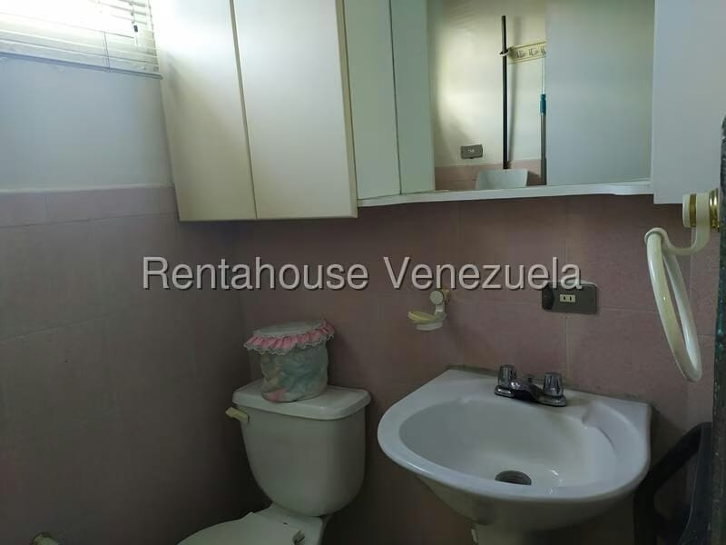 Comercial (Consultorio Medico) en Venta en Los Guayabitos, Carabobo - 12