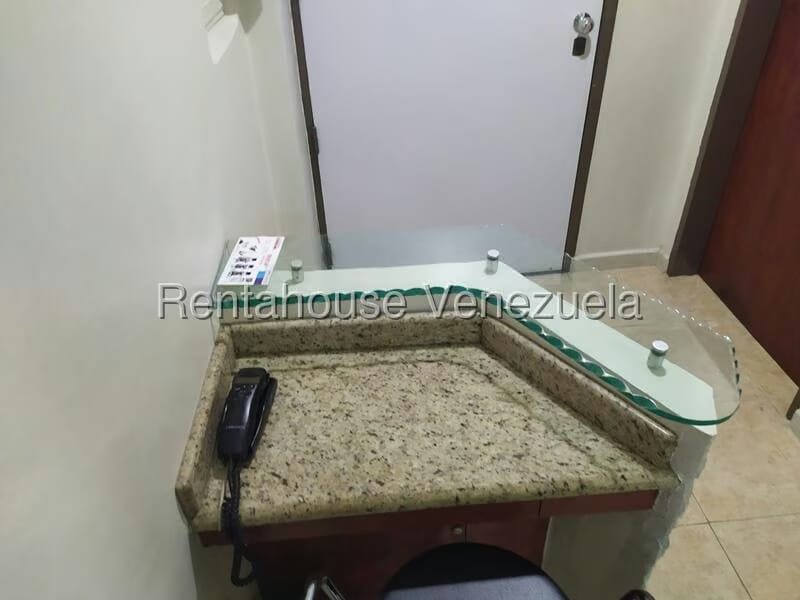 Comercial (Consultorio Medico) en Venta en Los Guayabitos, Carabobo - 16