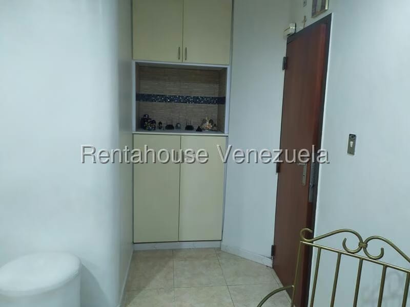 Comercial (Consultorio Medico) en Venta en Los Guayabitos, Carabobo - 17