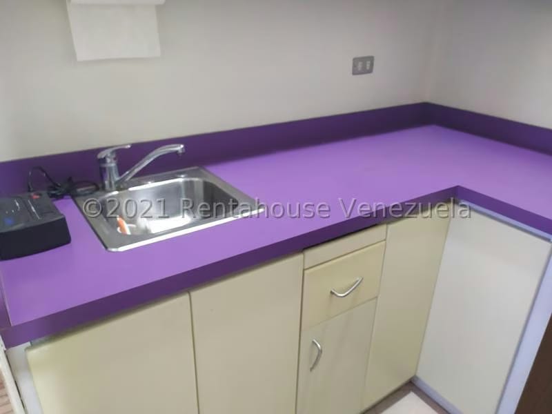 Comercial (Consultorio Medico) en Venta en Los Guayabitos, Carabobo - 9