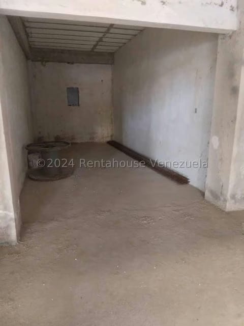 Comercial (Local Comercial) en Alquiler en Carretera O, Zulia - 5