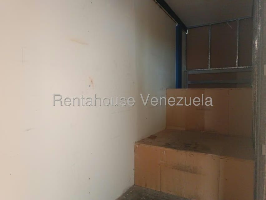 Comercial (Local Comercial) en Alquiler en El Tambor, Miranda - 14