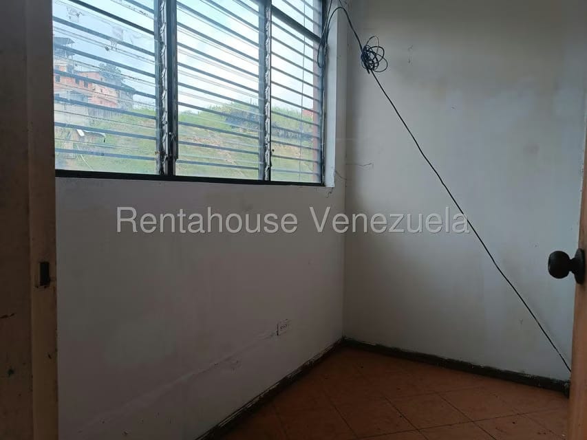 Comercial (Local Comercial) en Alquiler en El Tambor, Miranda - 10