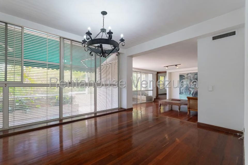 Apartamento (1 Nivel) en Venta en Lomas de Las Mercedes, Distrito Metropolitano - 11