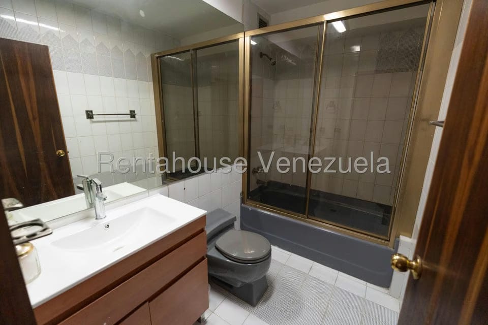 Apartamento (1 Nivel) en Venta en Lomas de Las Mercedes, Distrito Metropolitano - 29