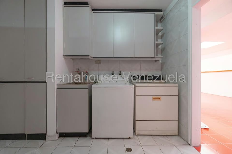 Apartamento (1 Nivel) en Venta en Lomas de Las Mercedes, Distrito Metropolitano - 39