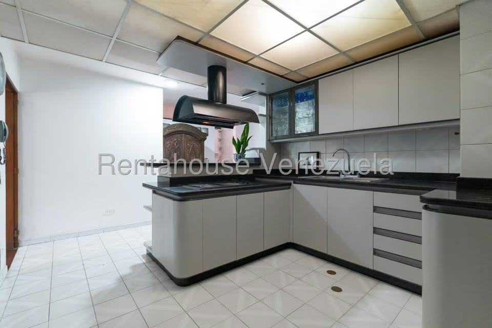 Apartamento (1 Nivel) en Venta en Lomas de Las Mercedes, Distrito Metropolitano - 8