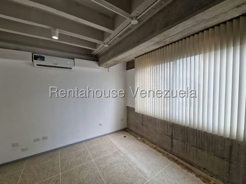 Comercial (Local Comercial) en Alquiler en El Recreo, Distrito Metropolitano - 6