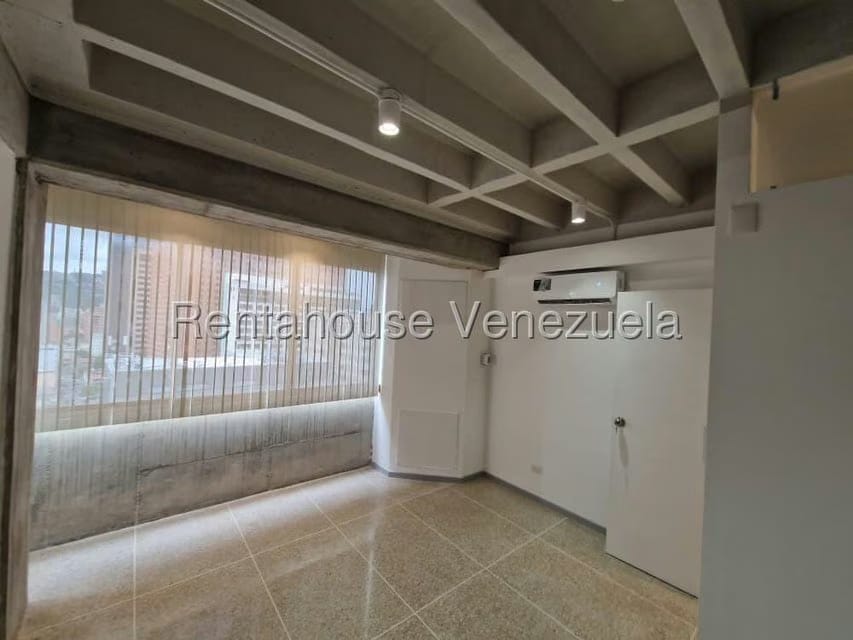 Comercial (Local Comercial) en Alquiler en El Recreo, Distrito Metropolitano - 8