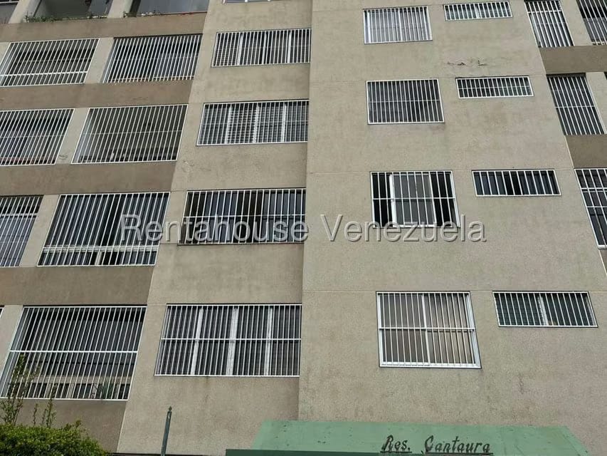 Apartamento (1 Nivel) en Venta en El Paraiso, Distrito Metropolitano - 2