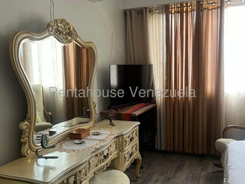 Apartamento (1 Nivel) en Venta en El Paraiso, Distrito Metropolitano - 16