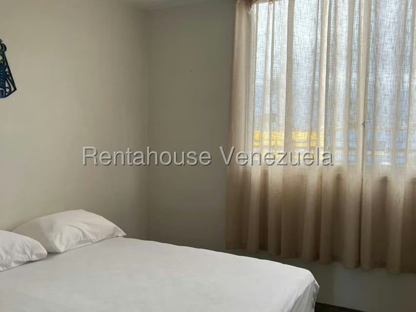 Apartamento (1 Nivel) en Venta en El Paraiso, Distrito Metropolitano - 25