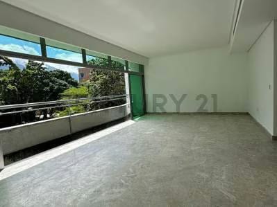 Lujoso Apartamento Triplex en Venta en La Castellana - 9