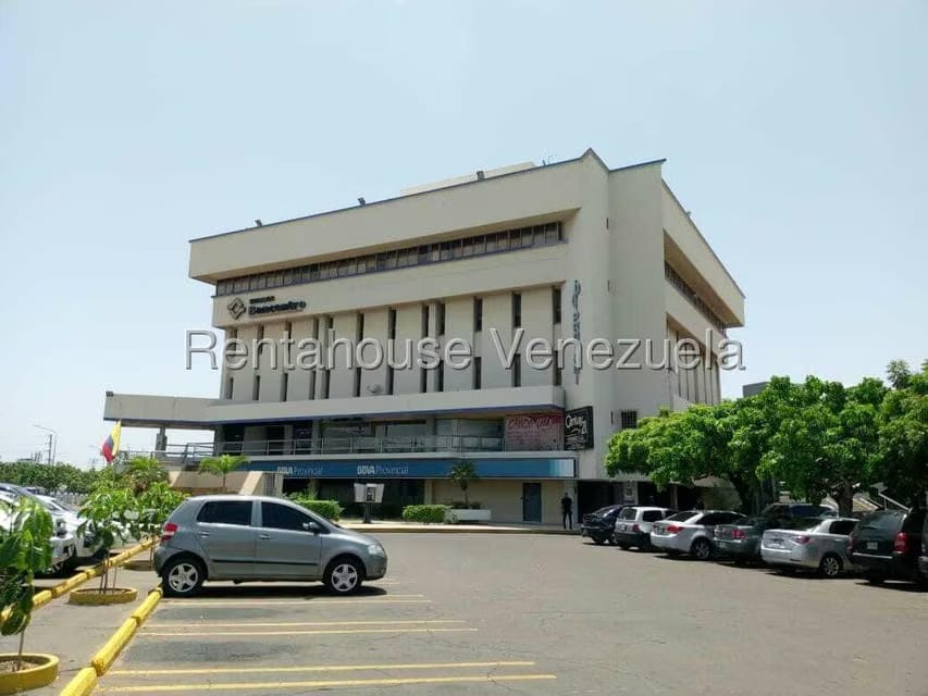 Comercial (Local Comercial) en Alquiler en Avenida Delicias Norte, Zulia - 2