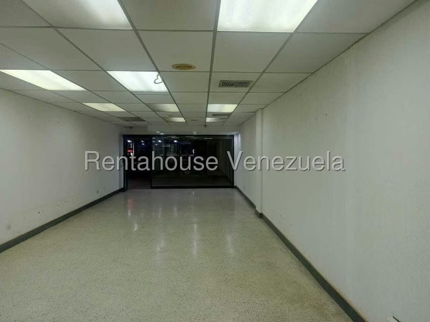 Comercial (Local Comercial) en Alquiler en Avenida Delicias Norte, Zulia - 5