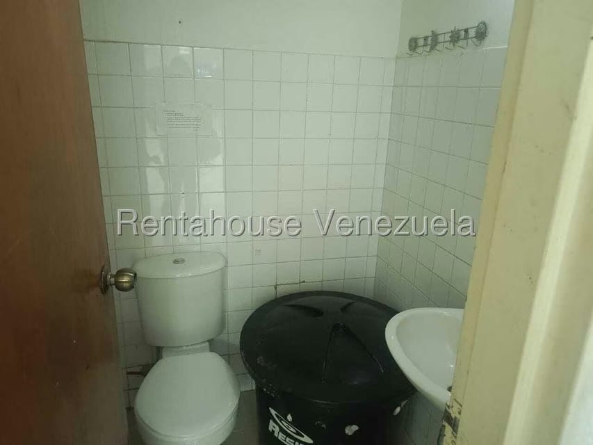 Comercial (Local Comercial) en Alquiler en Avenida Delicias Norte, Zulia - 8