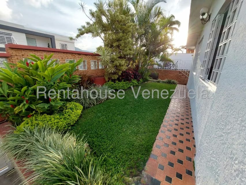 Casa (1 Nivel) en Venta en Colinas de Vista Alegre, Distrito Metropolitano - 42