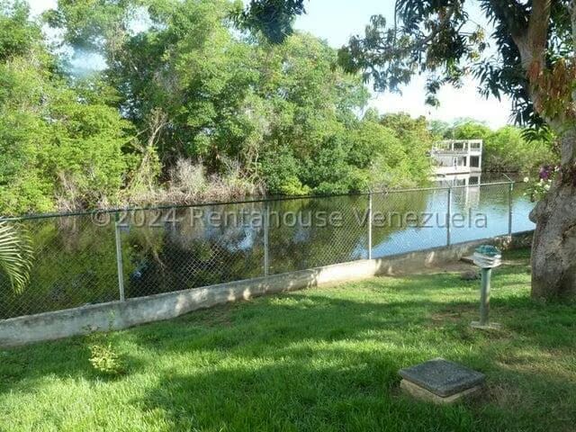 Casa (1 Nivel) en Venta en Los Canales de Rio Chico, Miranda - 26