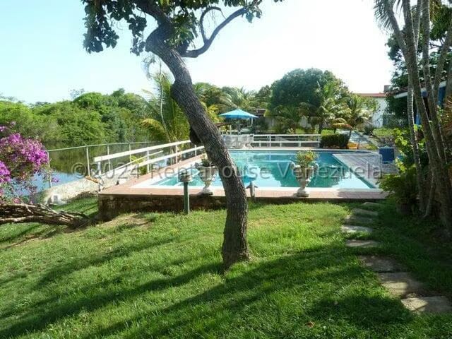 Casa (1 Nivel) en Venta en Los Canales de Rio Chico, Miranda - 28