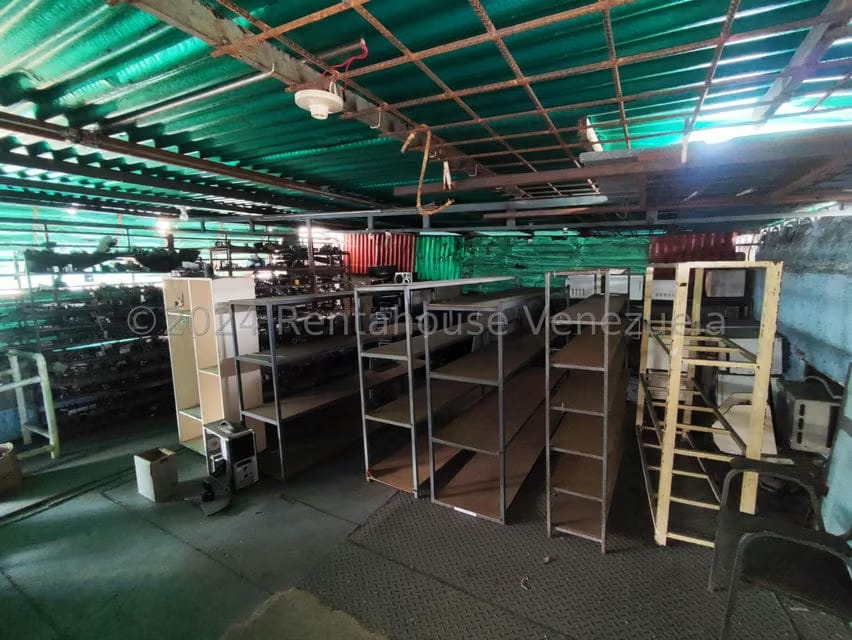 Negocios y Empresas (Comercio) en Venta en Centro, Lara - 18