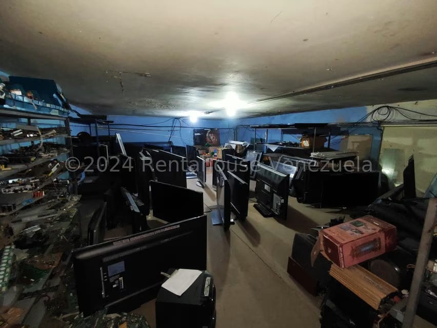 Negocios y Empresas (Comercio) en Venta en Centro, Lara - 24