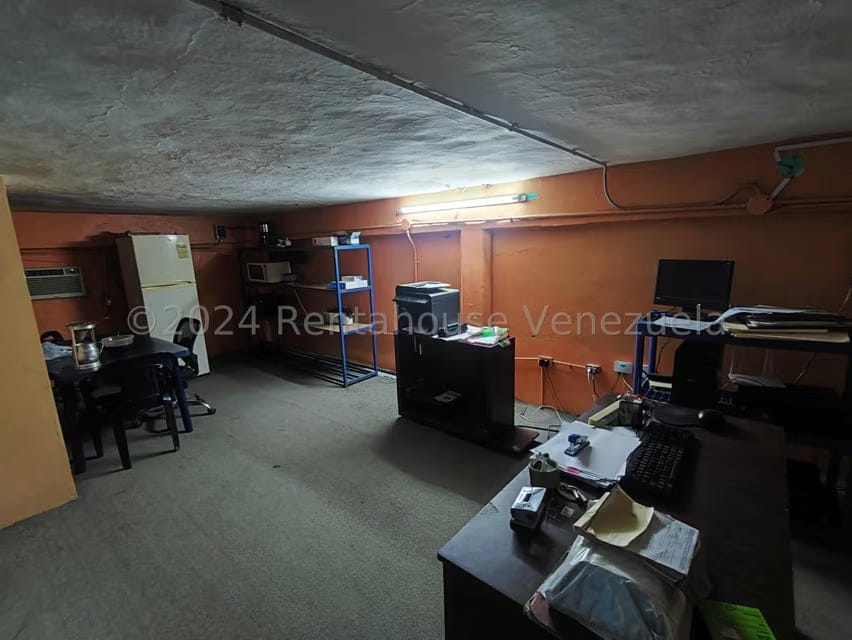 Negocios y Empresas (Comercio) en Venta en Centro, Lara - 26