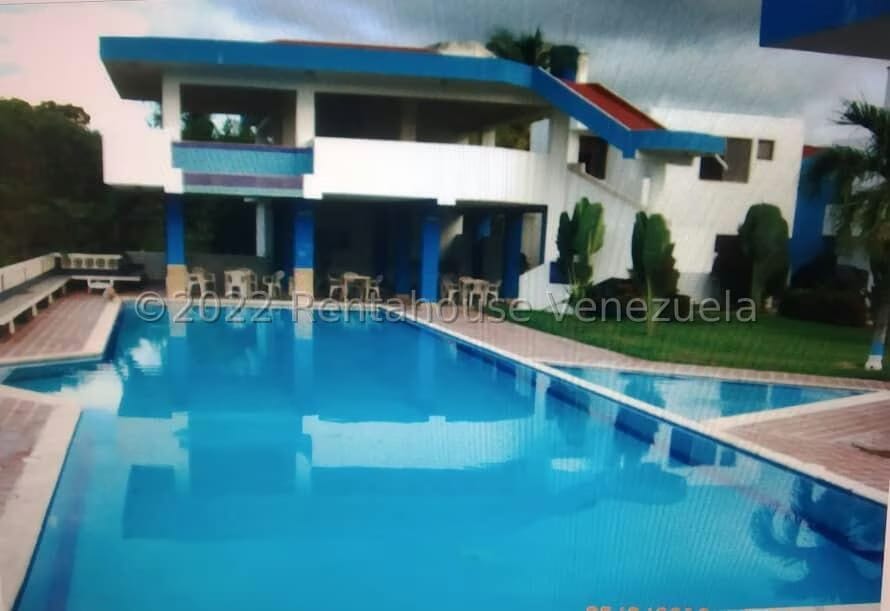 Townhouse (1 Nivel) en Venta en Los Canales de Rio Chico, Miranda - 2