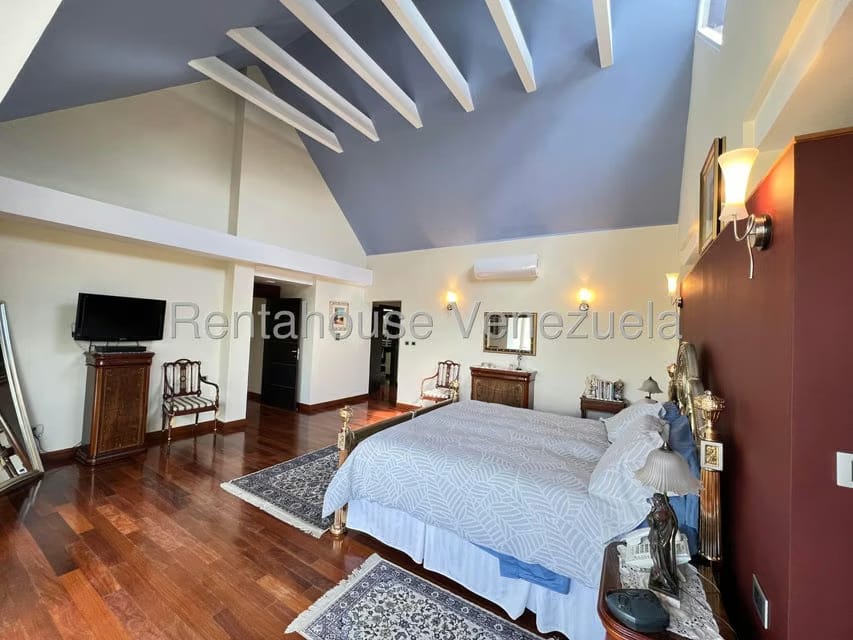 Casa (Duplex) en Venta en La Lagunita Country Club, Distrito Metropolitano - 18