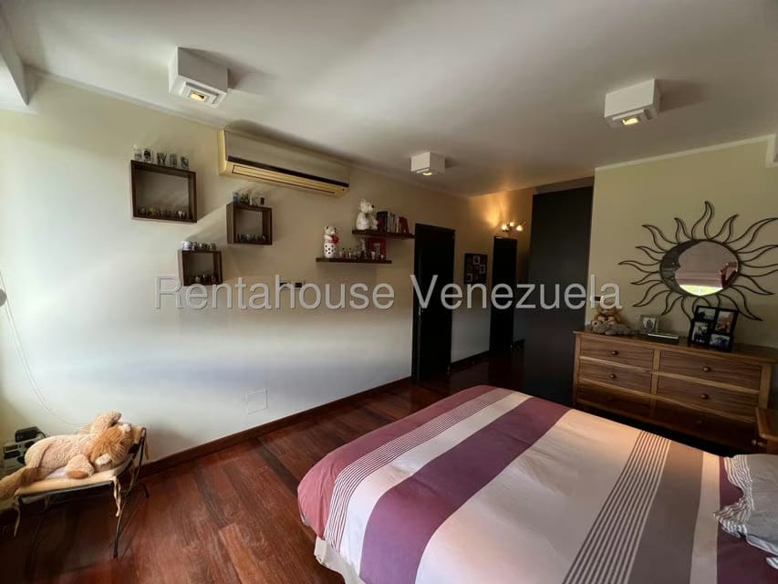 Casa (Duplex) en Venta en La Lagunita Country Club, Distrito Metropolitano - 23