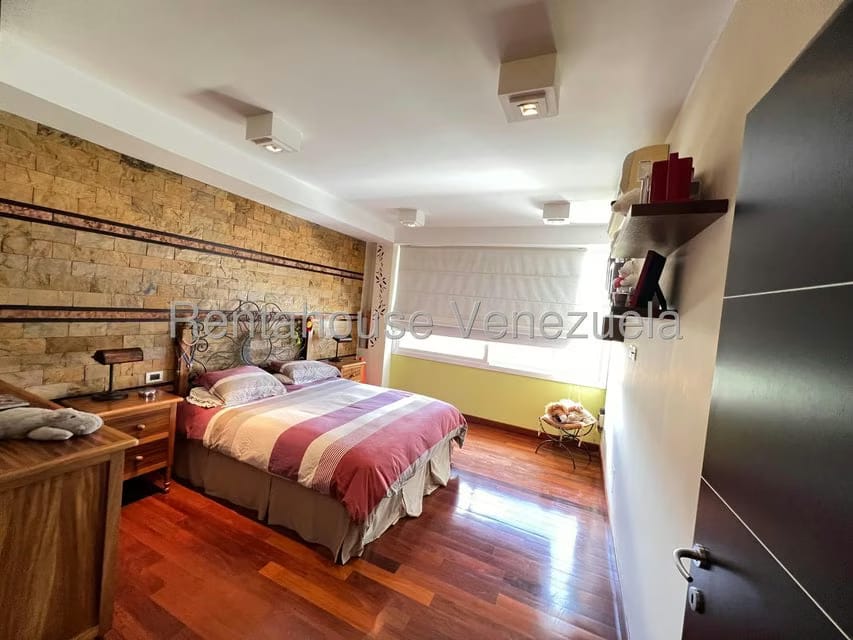 Casa (Duplex) en Venta en La Lagunita Country Club, Distrito Metropolitano - 24