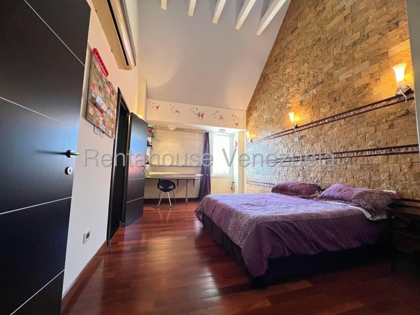 Casa (Duplex) en Venta en La Lagunita Country Club, Distrito Metropolitano - 27