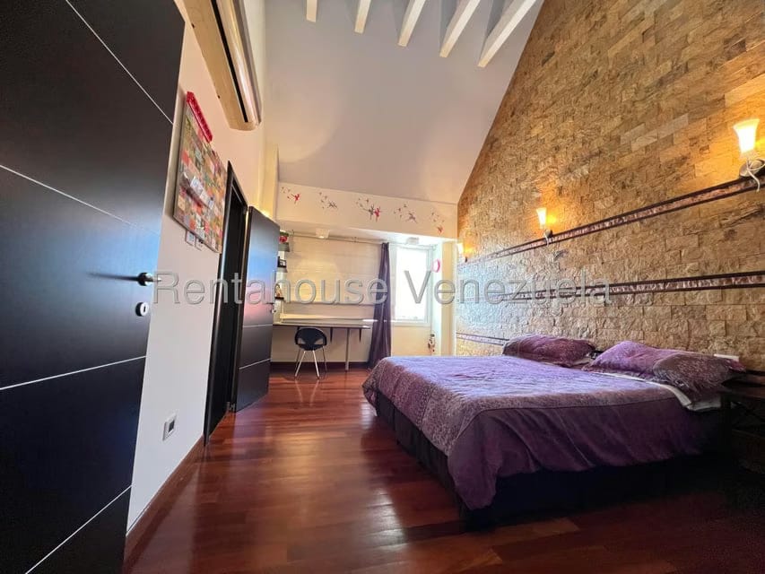 Casa (Duplex) en Venta en La Lagunita Country Club, Distrito Metropolitano - 28