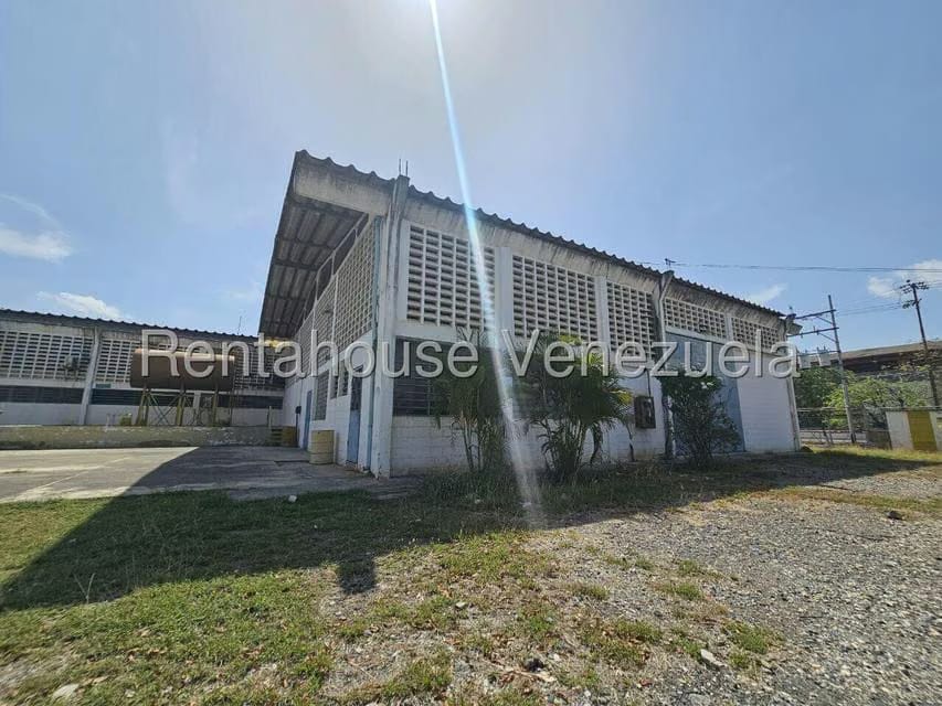 Comercial (Local Comercial) en Venta en Zona Industrial 1, Lara - 11