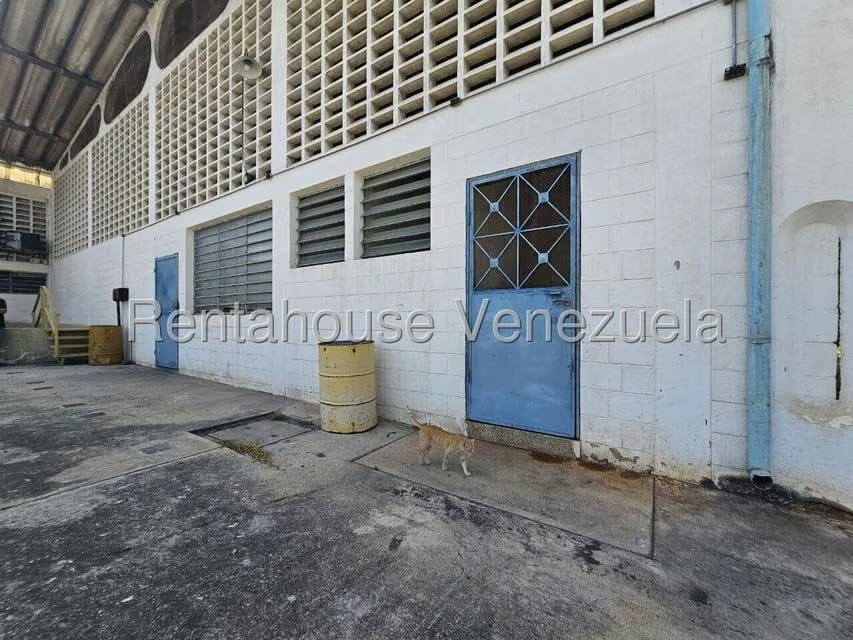 Comercial (Local Comercial) en Venta en Zona Industrial 1, Lara - 12