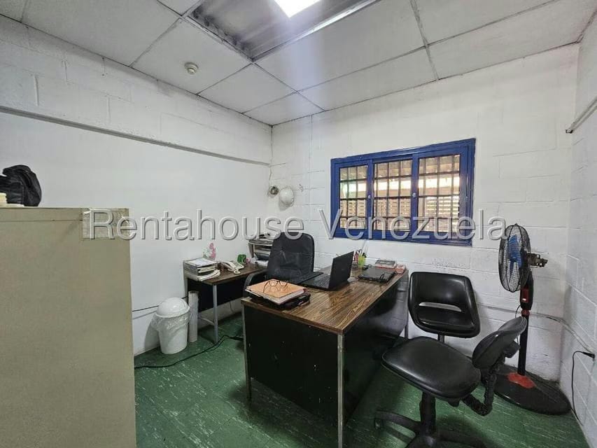 Comercial (Local Comercial) en Venta en Zona Industrial 1, Lara - 15