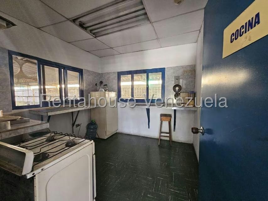 Comercial (Local Comercial) en Venta en Zona Industrial 1, Lara - 16