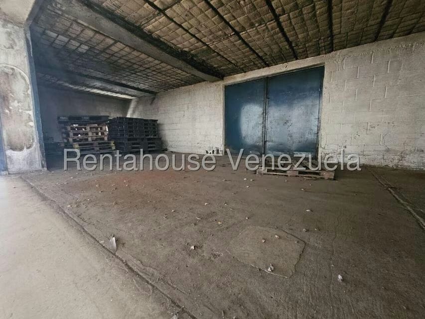 Comercial (Local Comercial) en Venta en Zona Industrial 1, Lara - 25