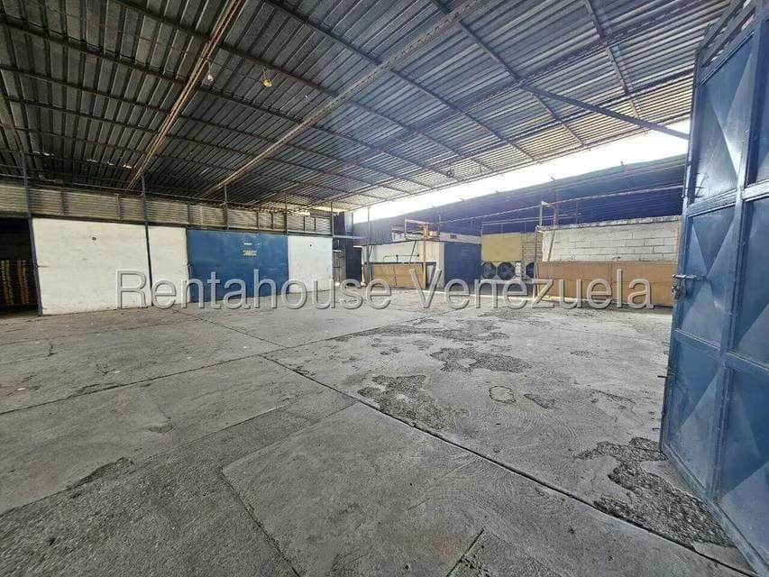 Comercial (Local Comercial) en Venta en Zona Industrial 1, Lara - 26