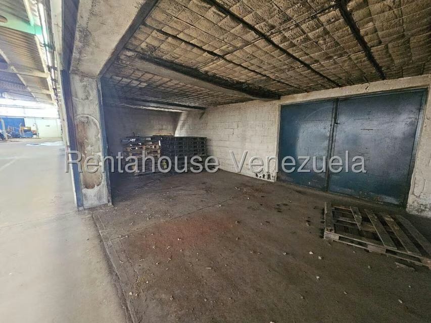 Comercial (Local Comercial) en Venta en Zona Industrial 1, Lara - 27
