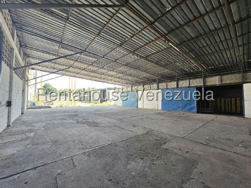 Comercial (Local Comercial) en Venta en Zona Industrial 1, Lara - 29