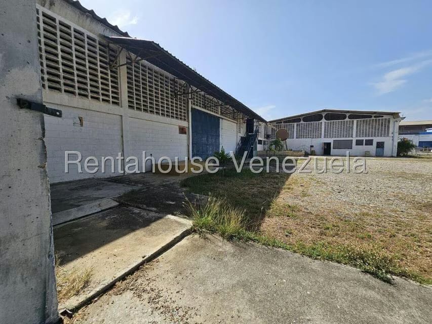 Comercial (Local Comercial) en Venta en Zona Industrial 1, Lara - 46