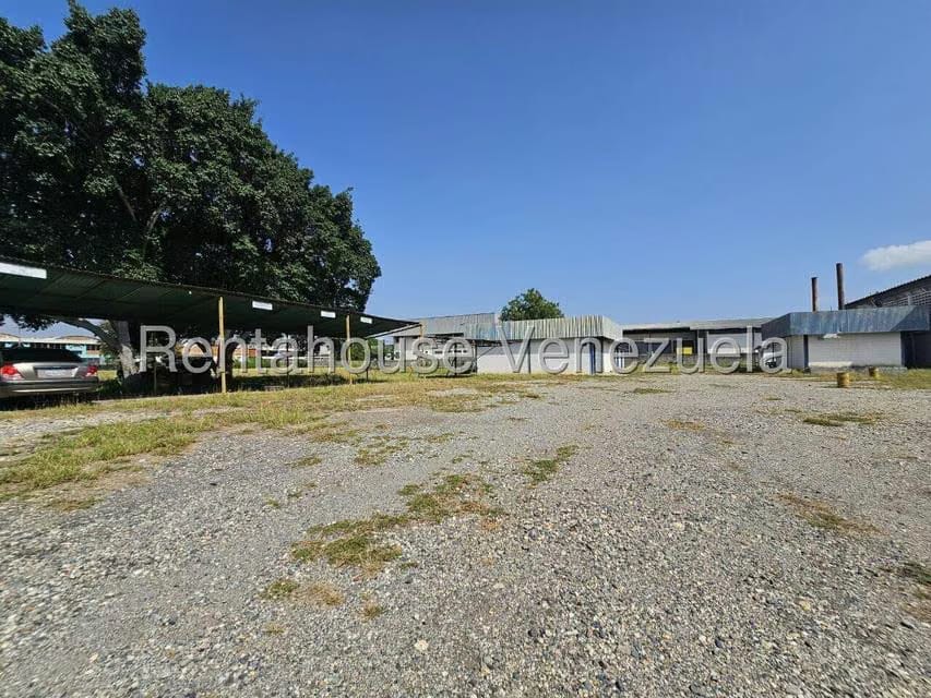 Comercial (Local Comercial) en Venta en Zona Industrial 1, Lara - 55