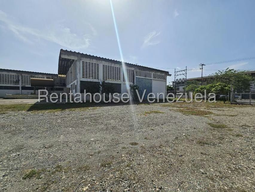 Comercial (Local Comercial) en Venta en Zona Industrial 1, Lara - 63